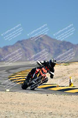 media/Mar-25-2024-Moto Forza (Mon) [[8d4319bd68]]/3-Intermediate Group/Session 4 (Turn 12)/